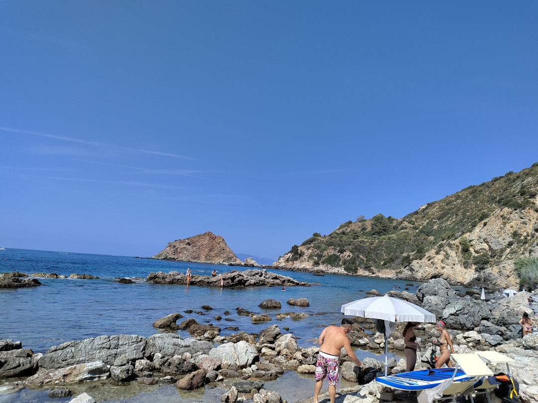 Cala Mar Morto景点图片