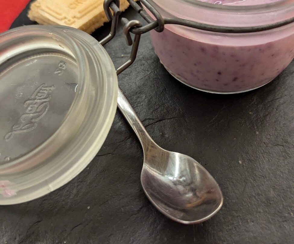 小木屋酒店主图