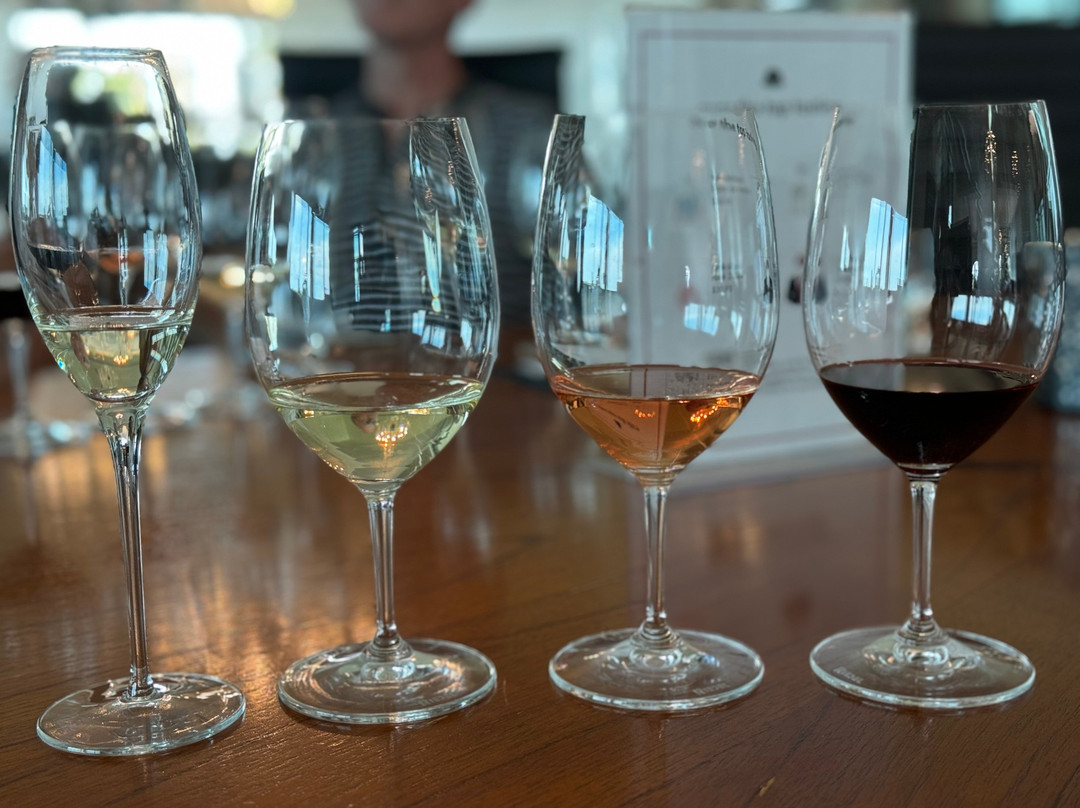 Megalomaniac Wines景点图片