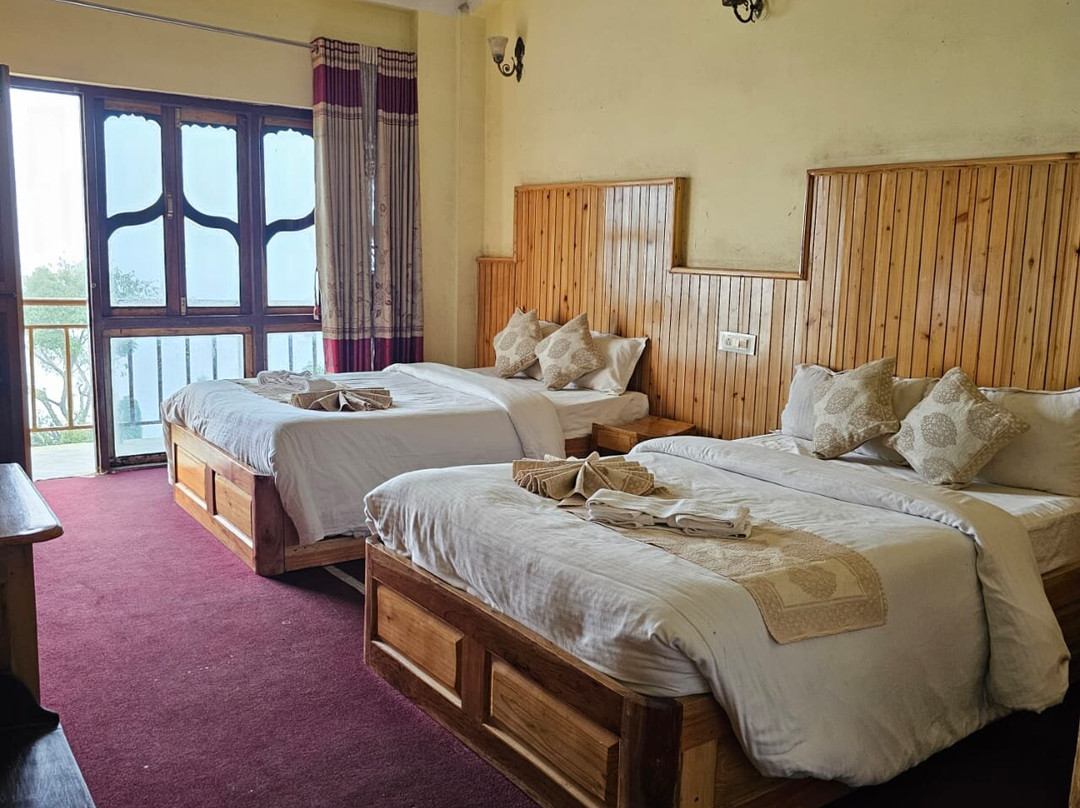 Antu Danda Hotel White House