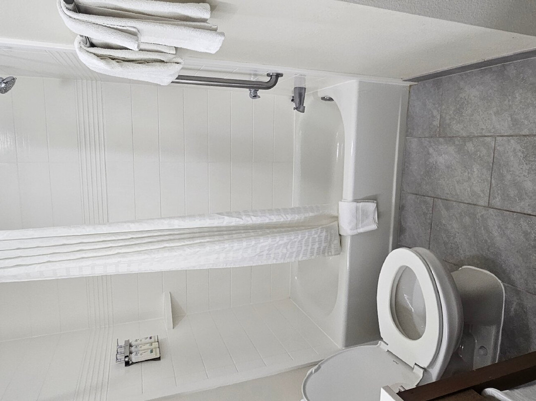 俄克拉荷马城摩尔烛木套房酒店主图