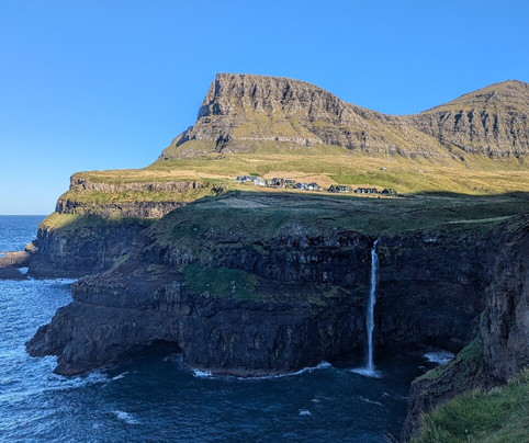 Mulafossur Waterfall-Vagar Island必去景点