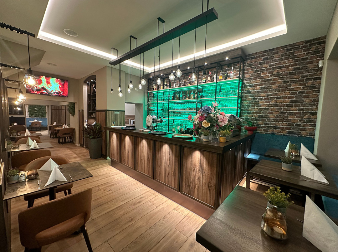 KÖNIG's Restaurant - Pizzeria & Bar