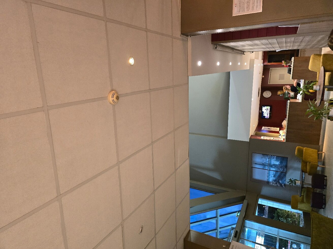 钟楼诺杰苏尔玛娜酒店主图