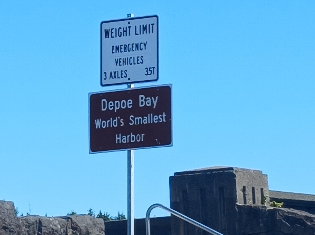 World's Smallest Harbour-Depoe Bay必去景点