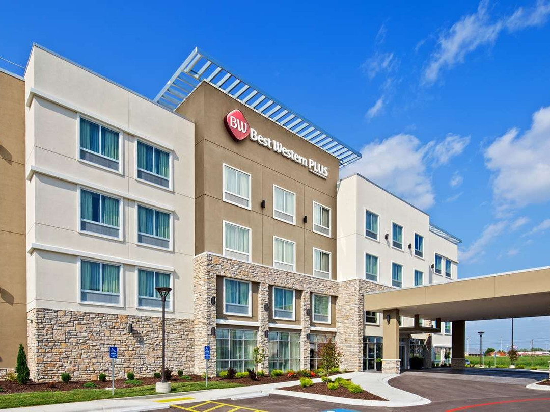 Best Western Plus Bolivar Hotel & Suites主图