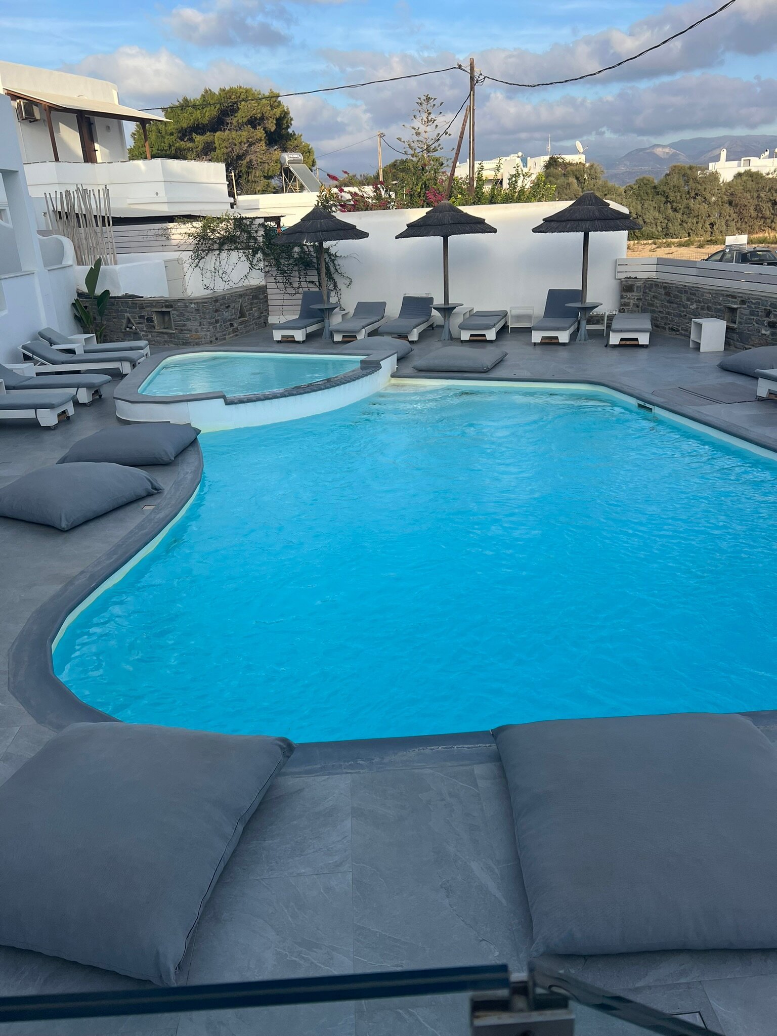 Liana Beach Hotel & Spa-泳池