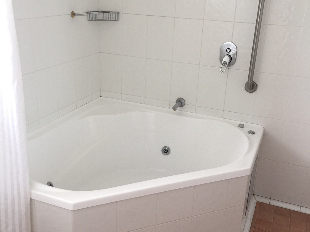 Littomore Suites Bathurst主图