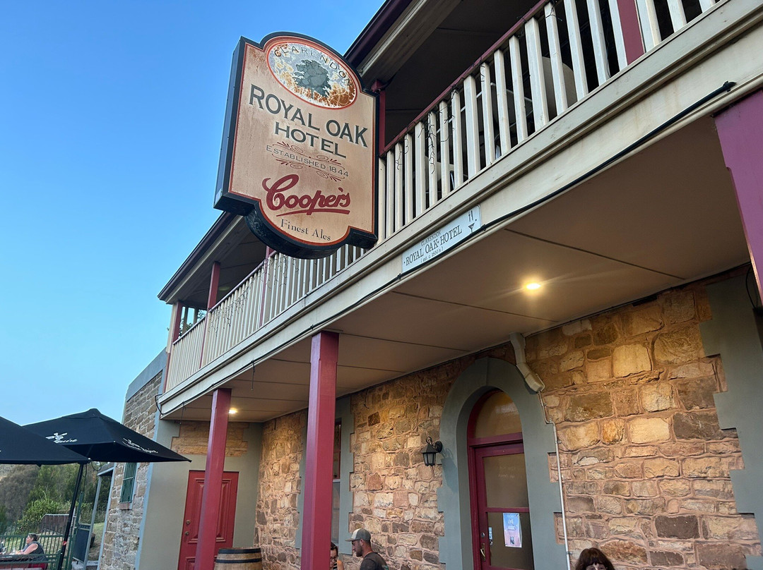 Royal Oak Hotel Clarendon主图