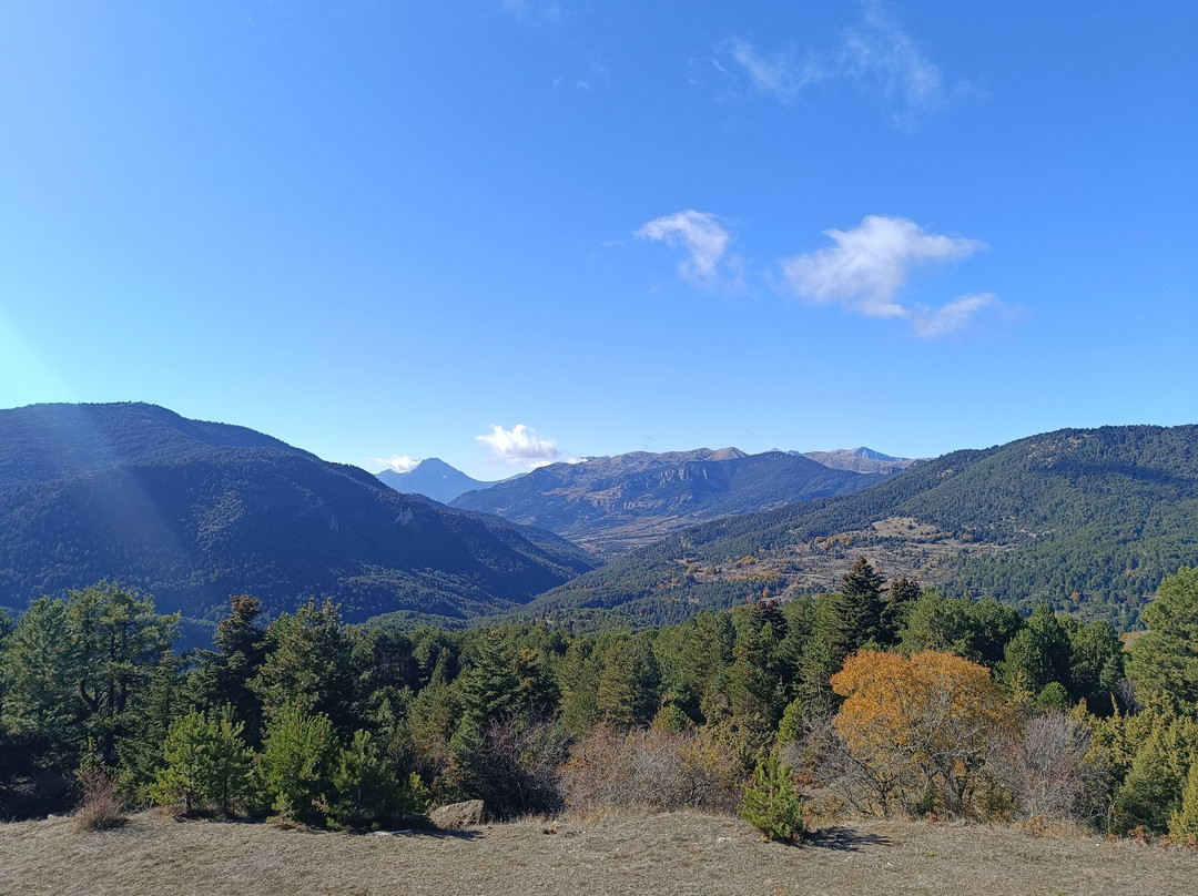 Karyatis Resort主图