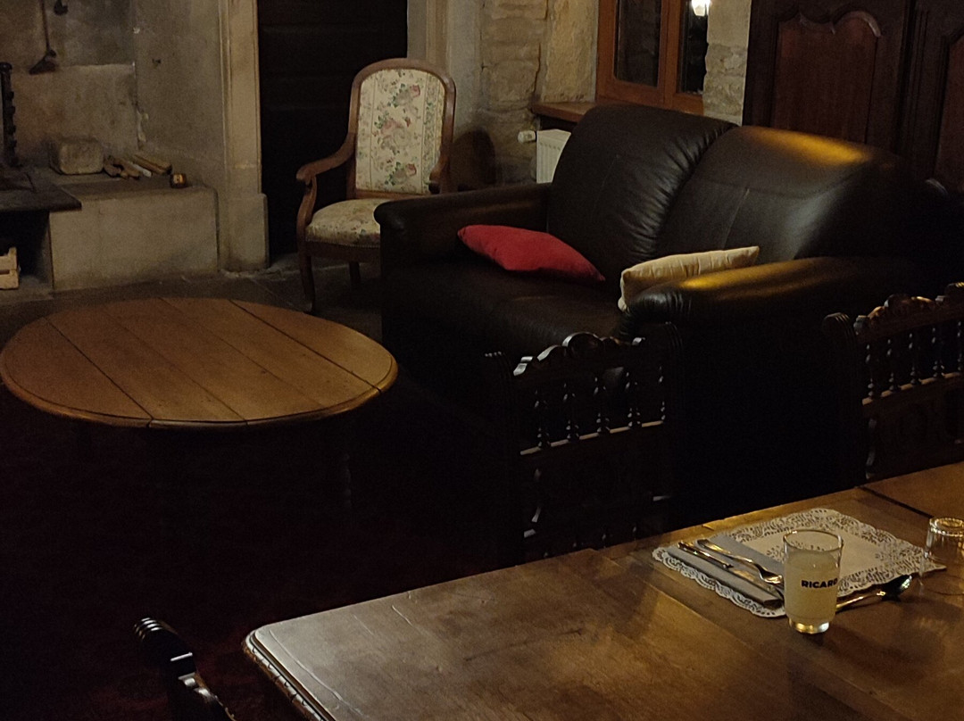 木兰酒店主图