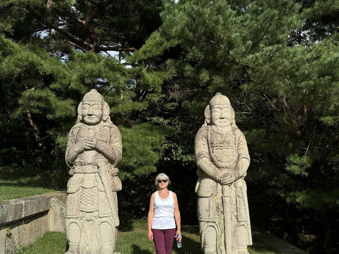 Tomb of King Kongmin-Kaesong必去景点