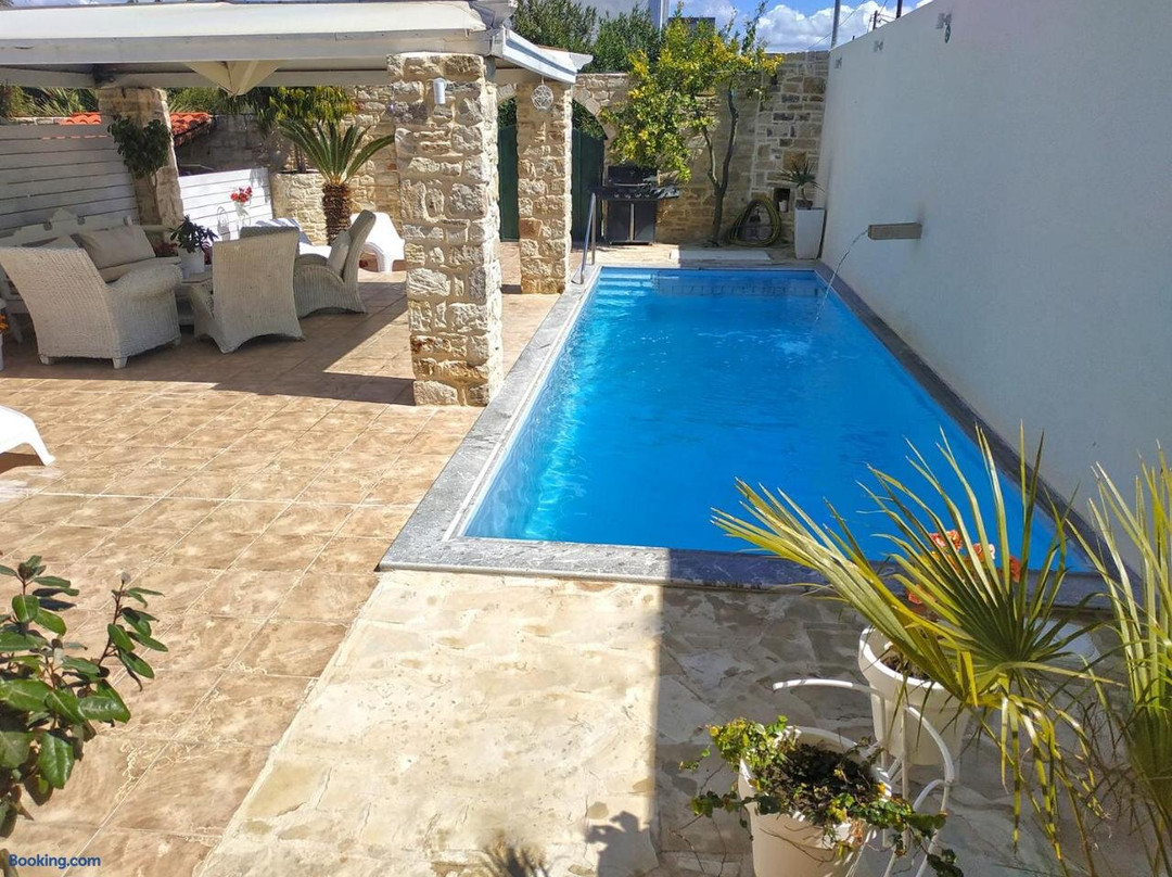 Lakoudia Rooms & Apartments
