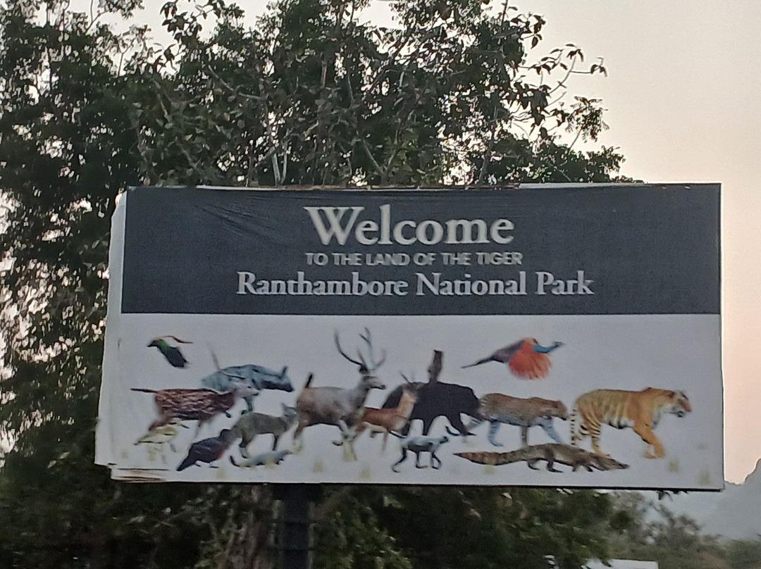 Monkfoot Travels Pvt Ltd-诺伊达必去景点