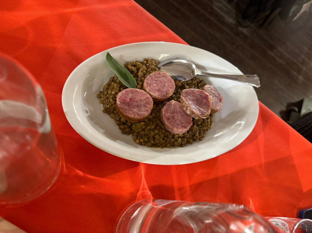 Fattoria Il Poggio-Montecarlo必去景点