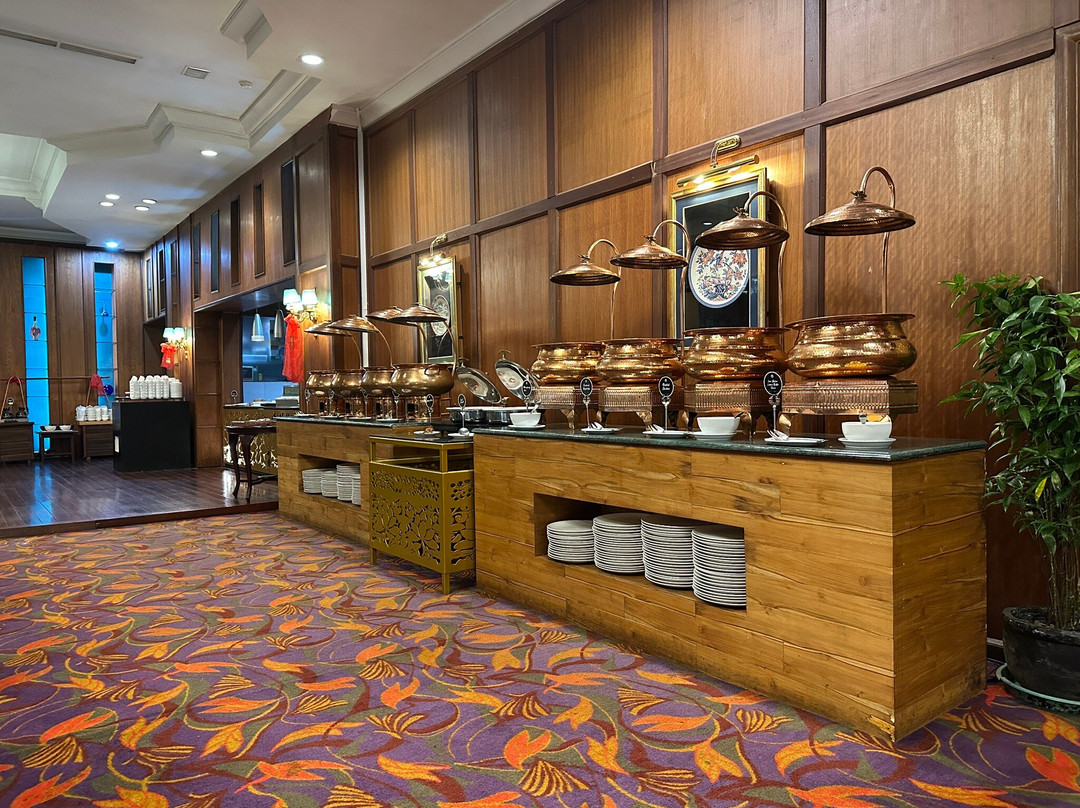 巴里巴板森伊乌大酒店主图