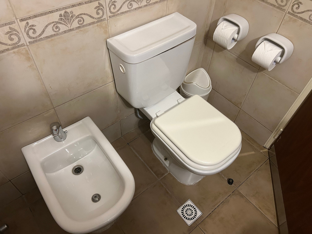 马拉格酒店主图