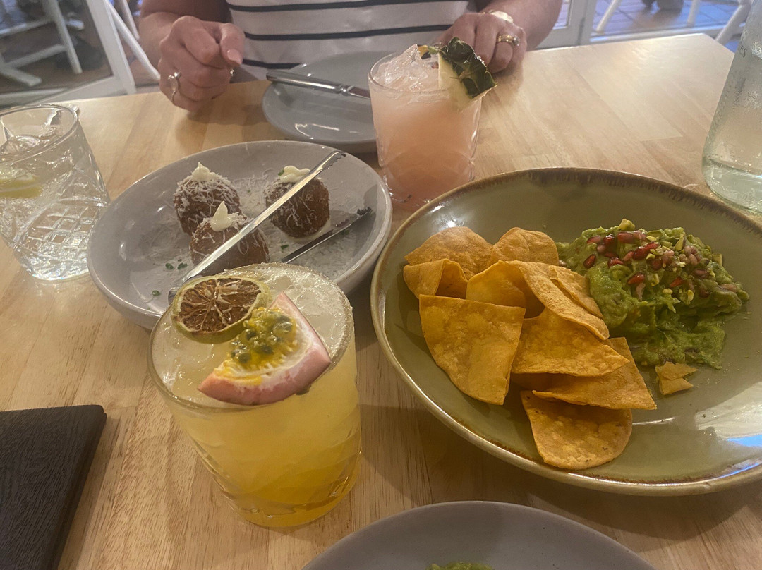 Chica Chica Ettalong