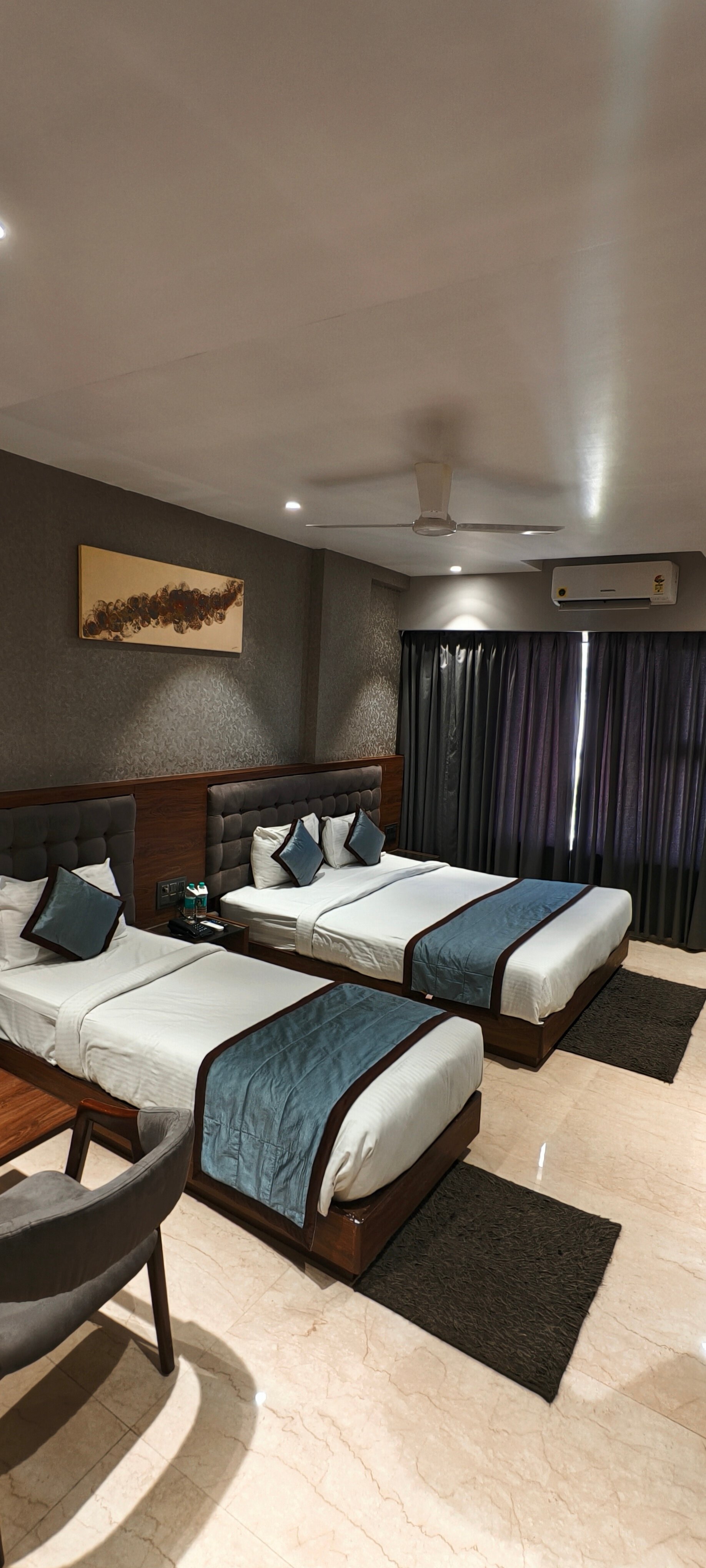 Alaukik Hotel Shirdi-客卧