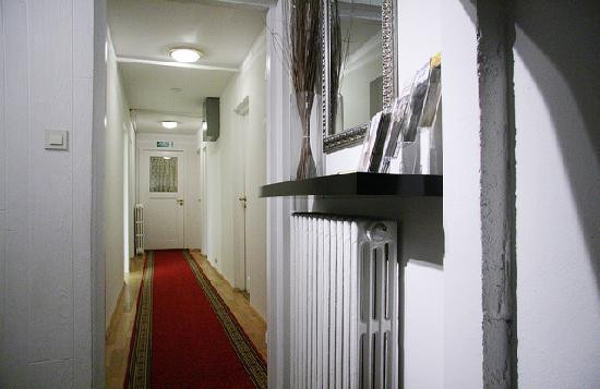 Husavik Guesthouse主图