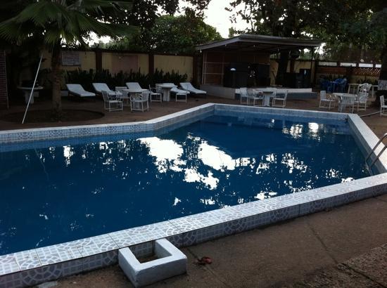 Motel Benin Plaza-泳池