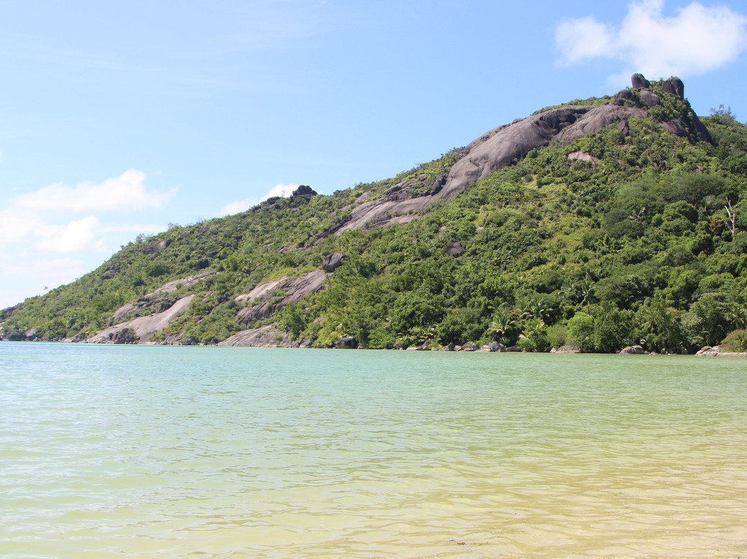 Baie Ternay Marine National Park景点图片