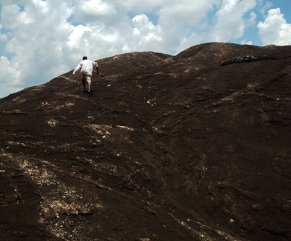 Thonigala Rock Inscriptions-Thonigala必去景点