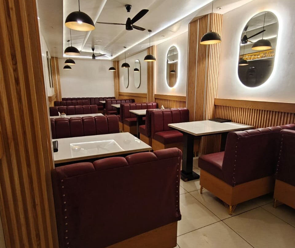 Hotel The Vaishvik主图