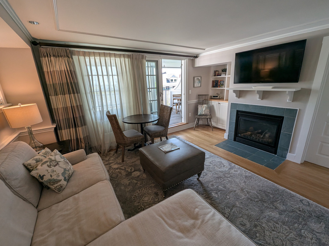 Vineyard Square Hotel & Suites主图