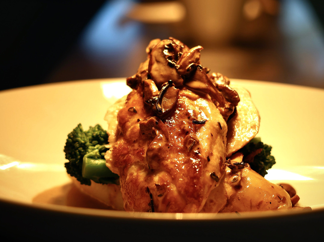 Moytura At The Riverside