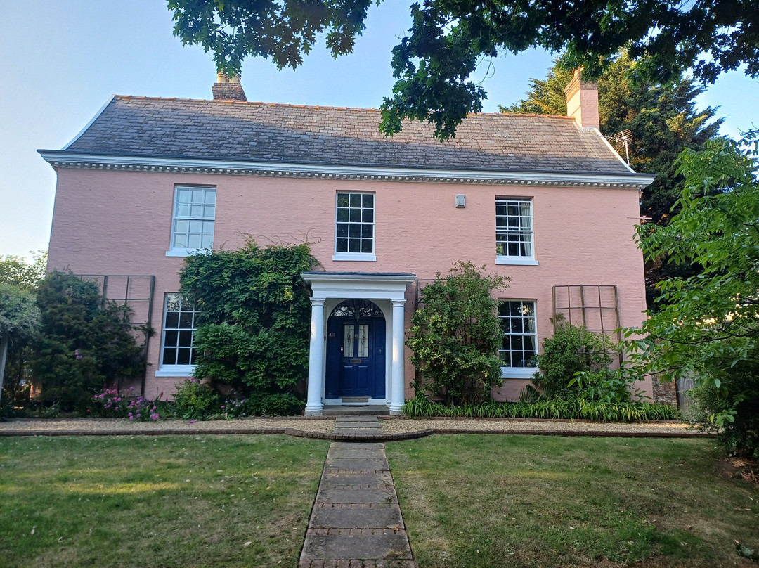 Grange Farm House主图