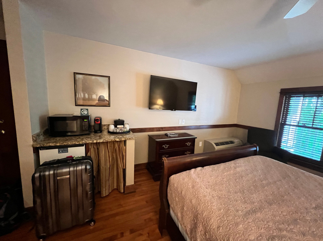 Liberty Lodge At Sister Bay主图