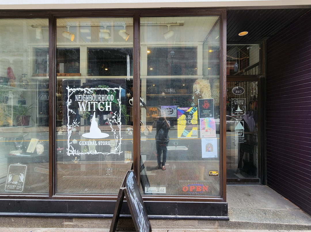Neighbourhood Witch General Store-哈利法克斯必去景点
