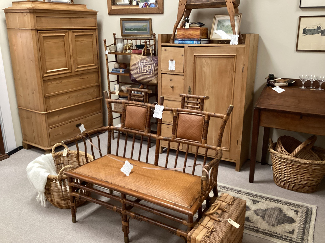 Mutiny Bay Antiques-Freeland必去景点