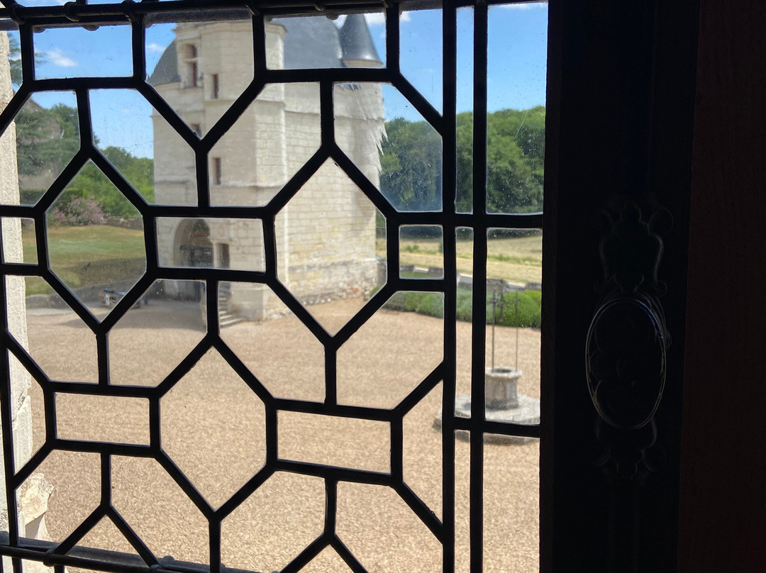 chateau Montpoupon-Cere La Ronde必去景点