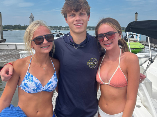 Sky Pirate Parasail-希尔顿头岛必去景点