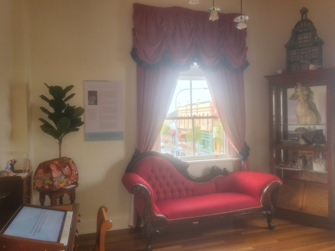 Mary Poppins Statue-Maryborough必去景点