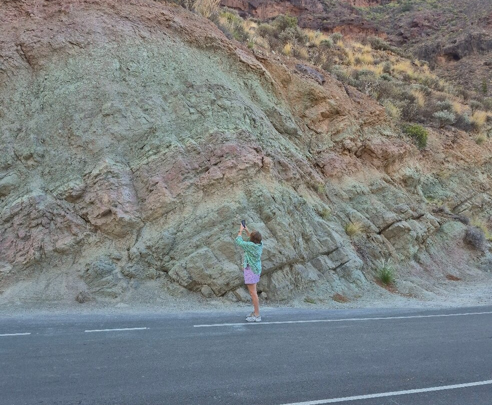 Los Azulejos de Veneguera-莫干山必去景点