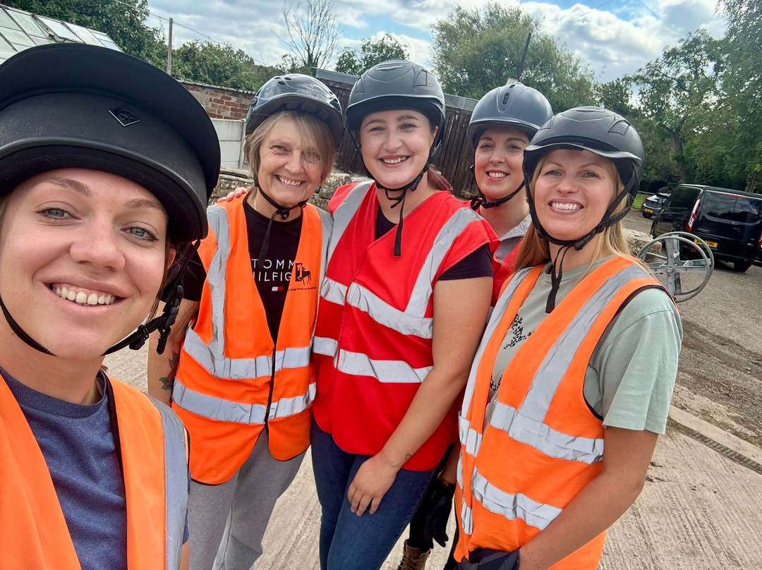 Derbyshire Pony Trekking-Mansfield必去景点