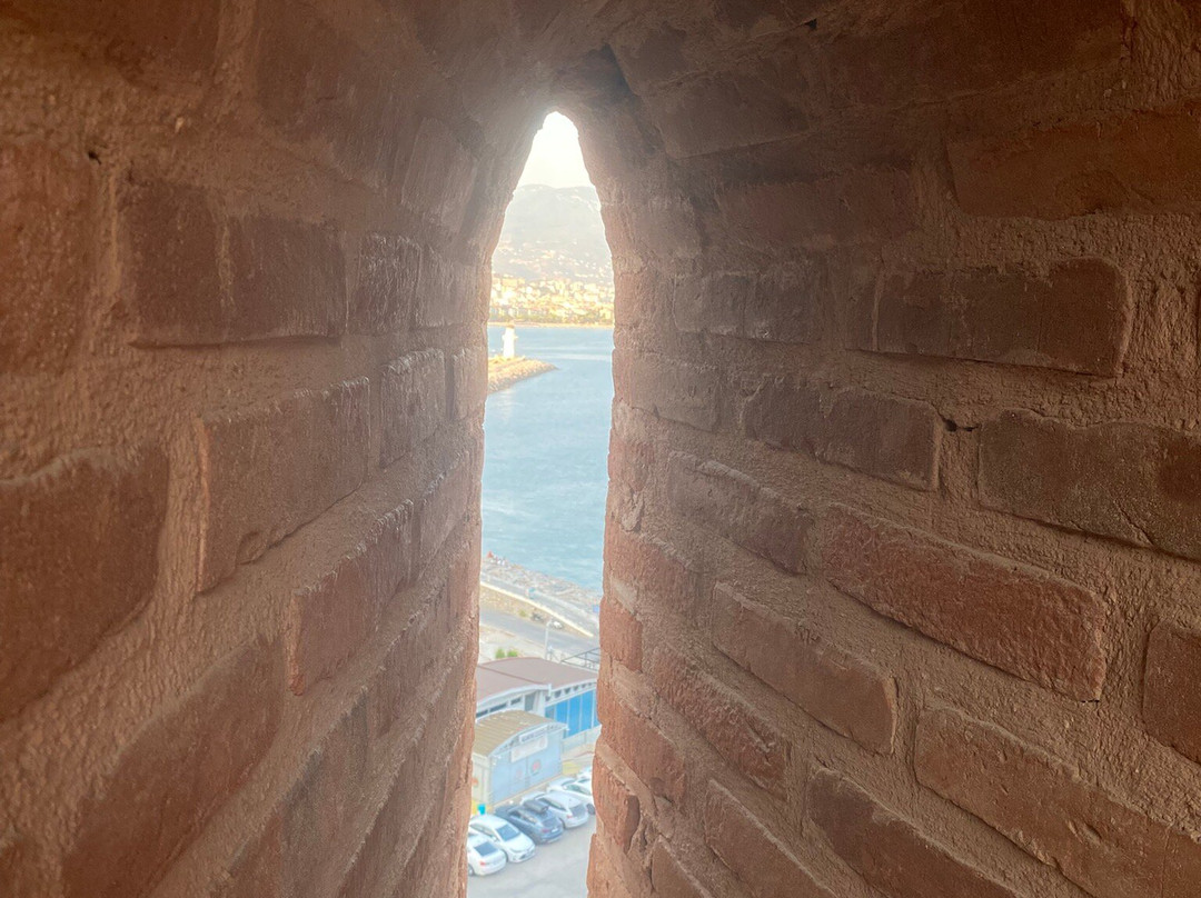 Red Tower-阿兰亚必去景点