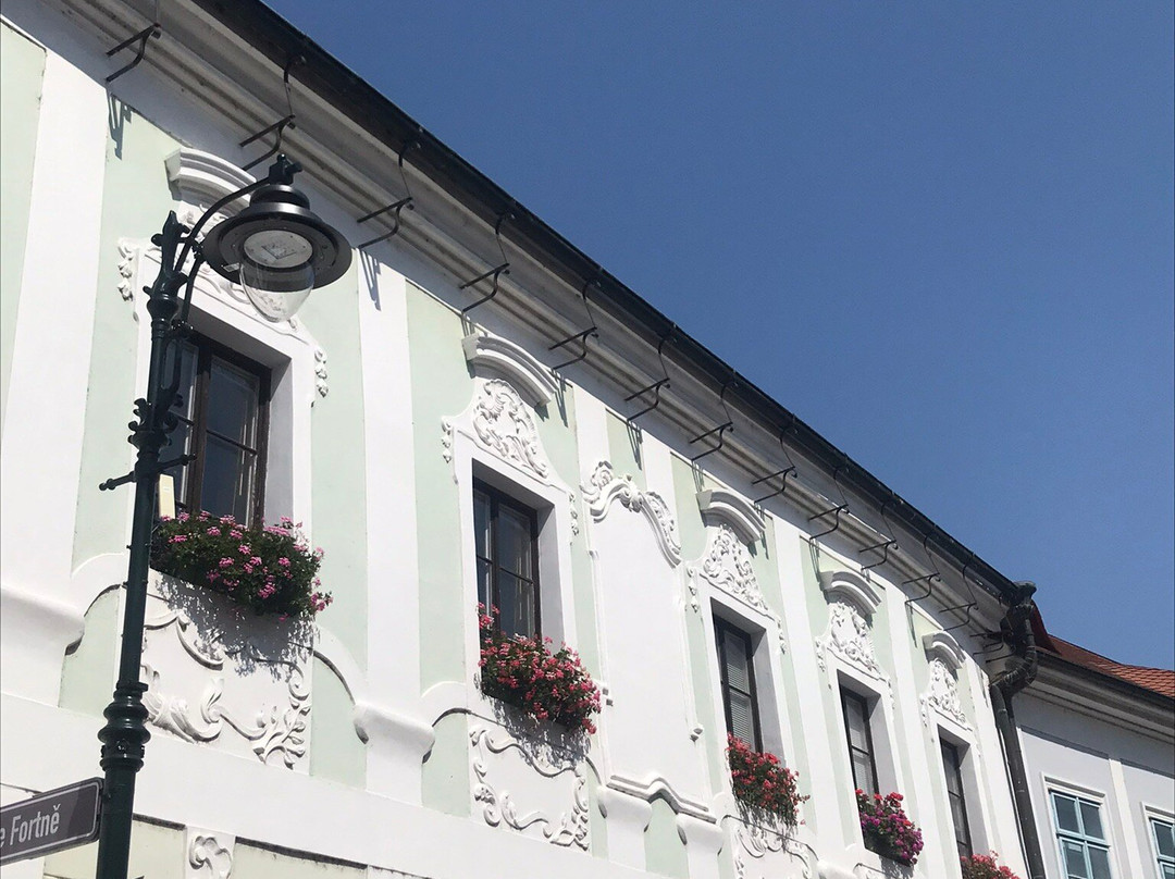 Church of St. Nicholas-Louny必去景点