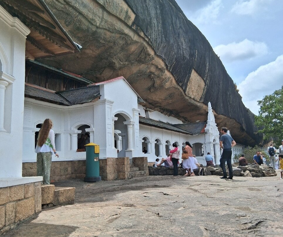 Tony Sri Lanka Tours-亚洪加拉必去景点