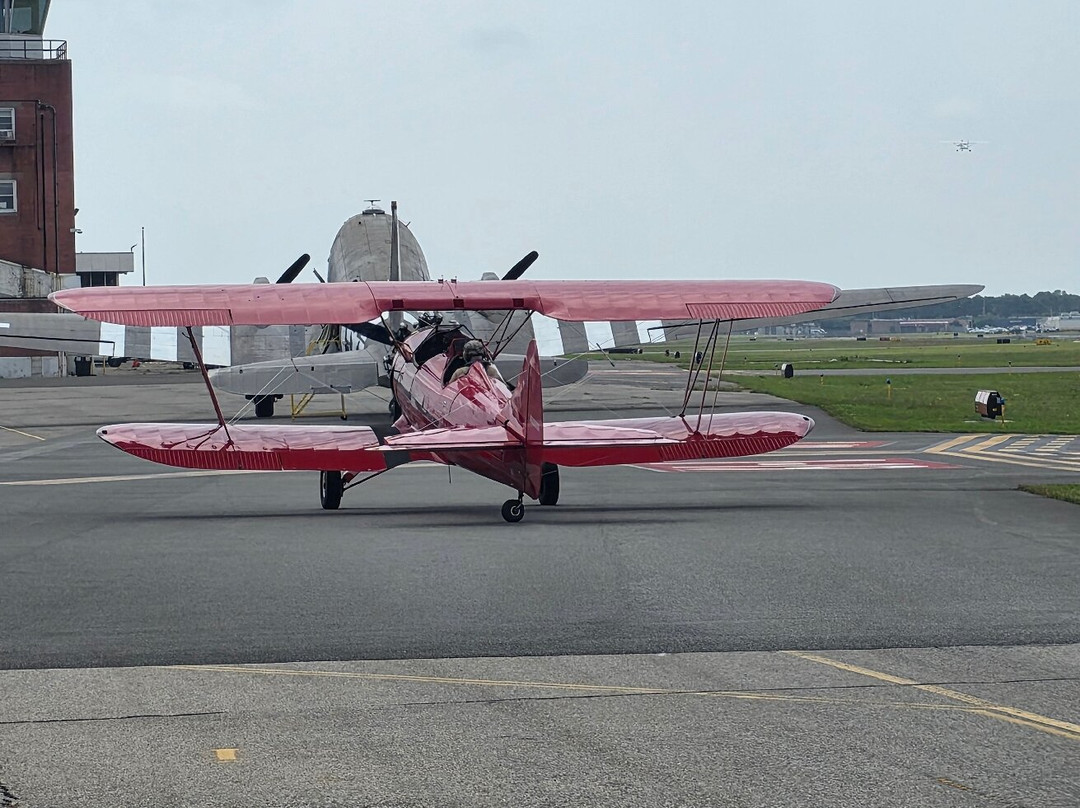 American Airpower Museum-法明代尔必去景点
