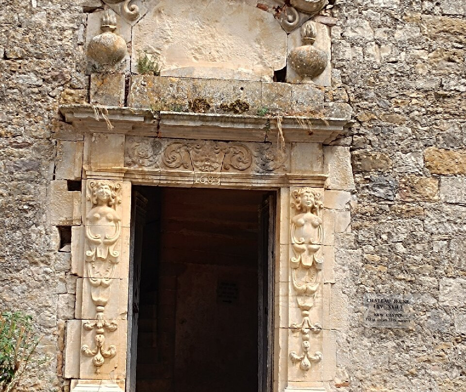 Les Châteaux de Bruniquel-Bruniquel必去景点