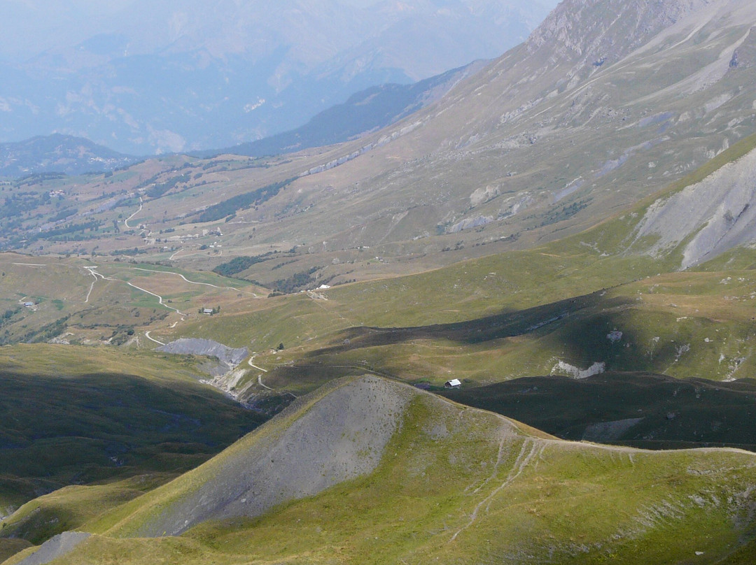 Promenade Savoyarde de Découverte des Aiguilles d'Arves-Albiez-Montrond必去景点