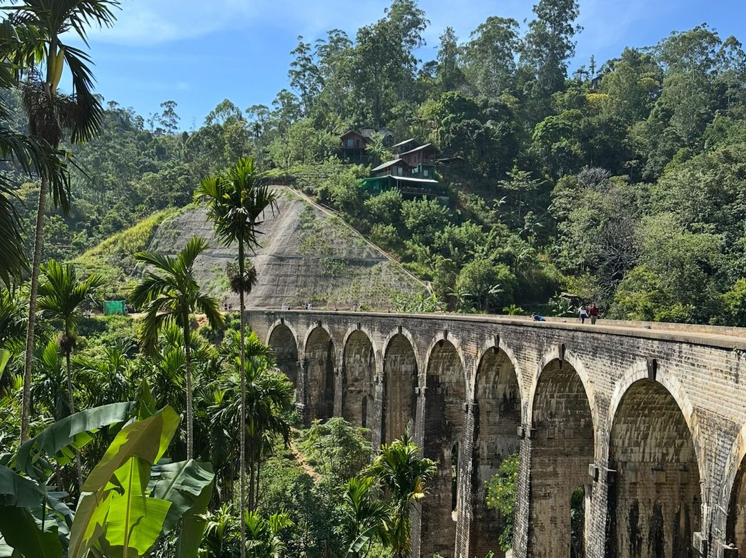 Michelle Tours-康提必去景点
