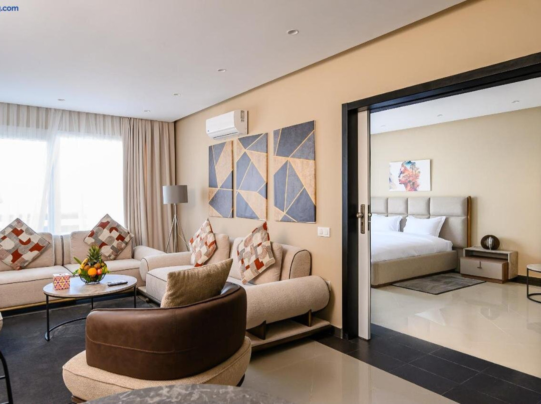 Playa Del Pacha Suites Hotel