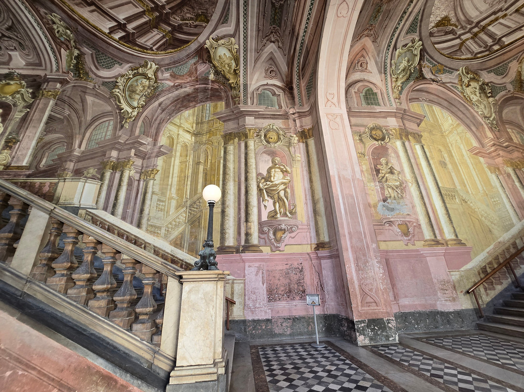 Reggia Di Portici