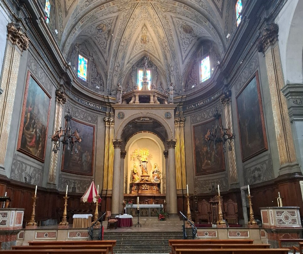 Basilica Santa Maria de Mataro-马塔罗必去景点