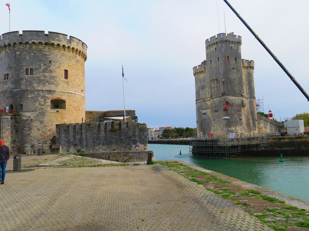 Towers of La Rochelle-拉罗谢尔必去景点